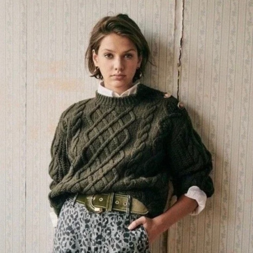 EUC Sezane James Jumper Sweater